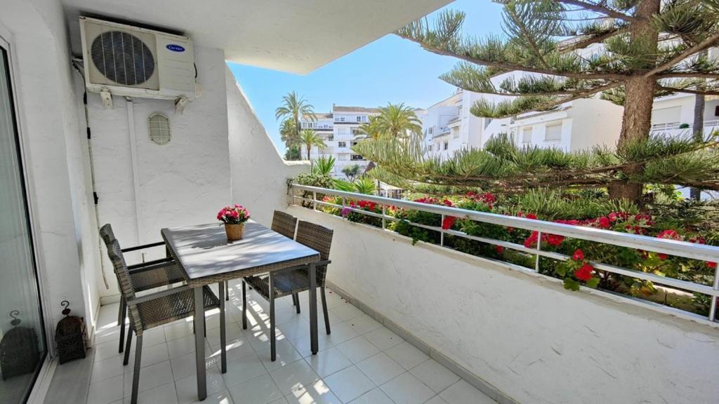 Estrelicia III Apartment Marbella Exterior photo